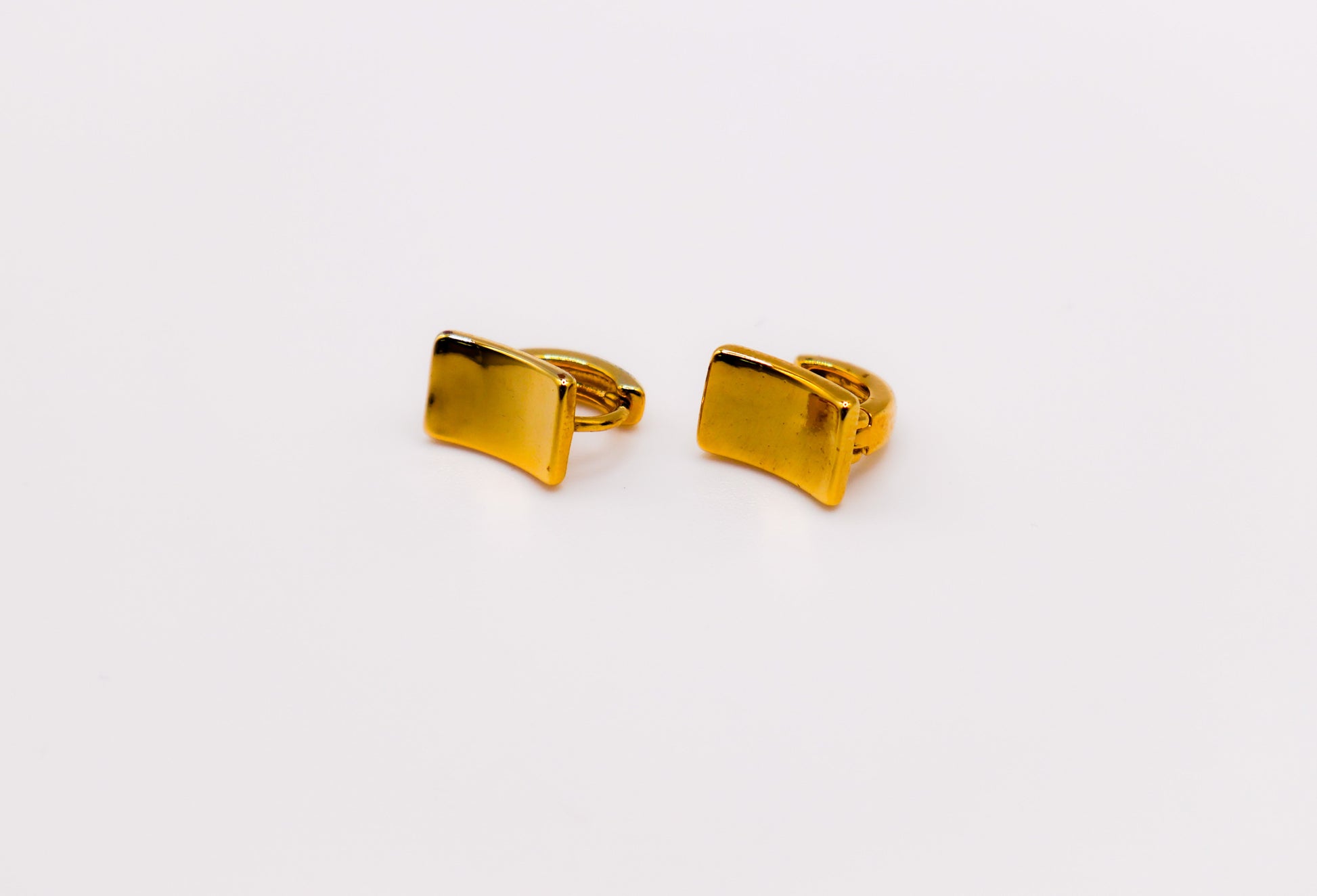 Golden Lock Rectangle Earrings-1