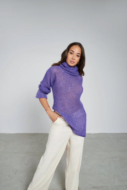 Maglione Airy con Collo Extra Alto - Viola-0