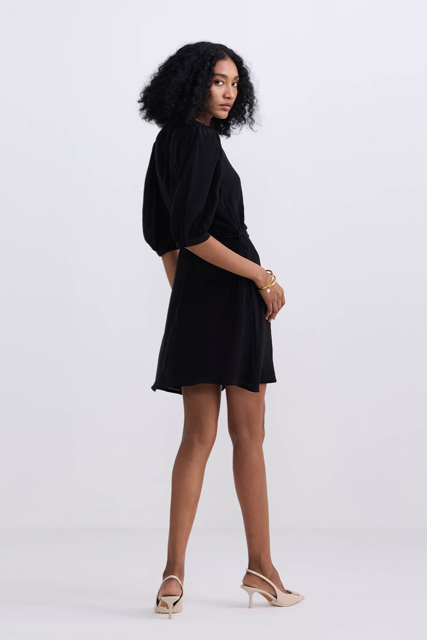 Short Dress with a Waist-tie in Black-1