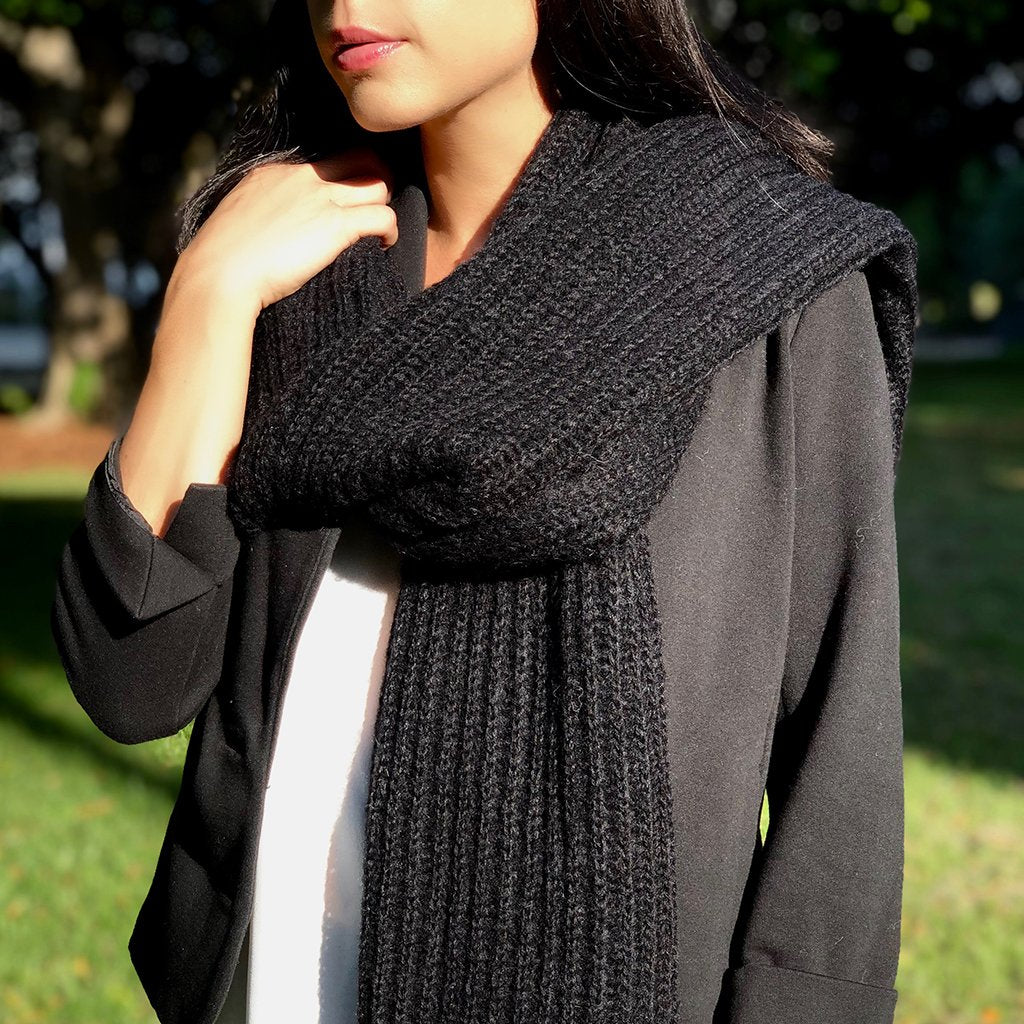 Chunky Black Knit Alpaca Scarf-1