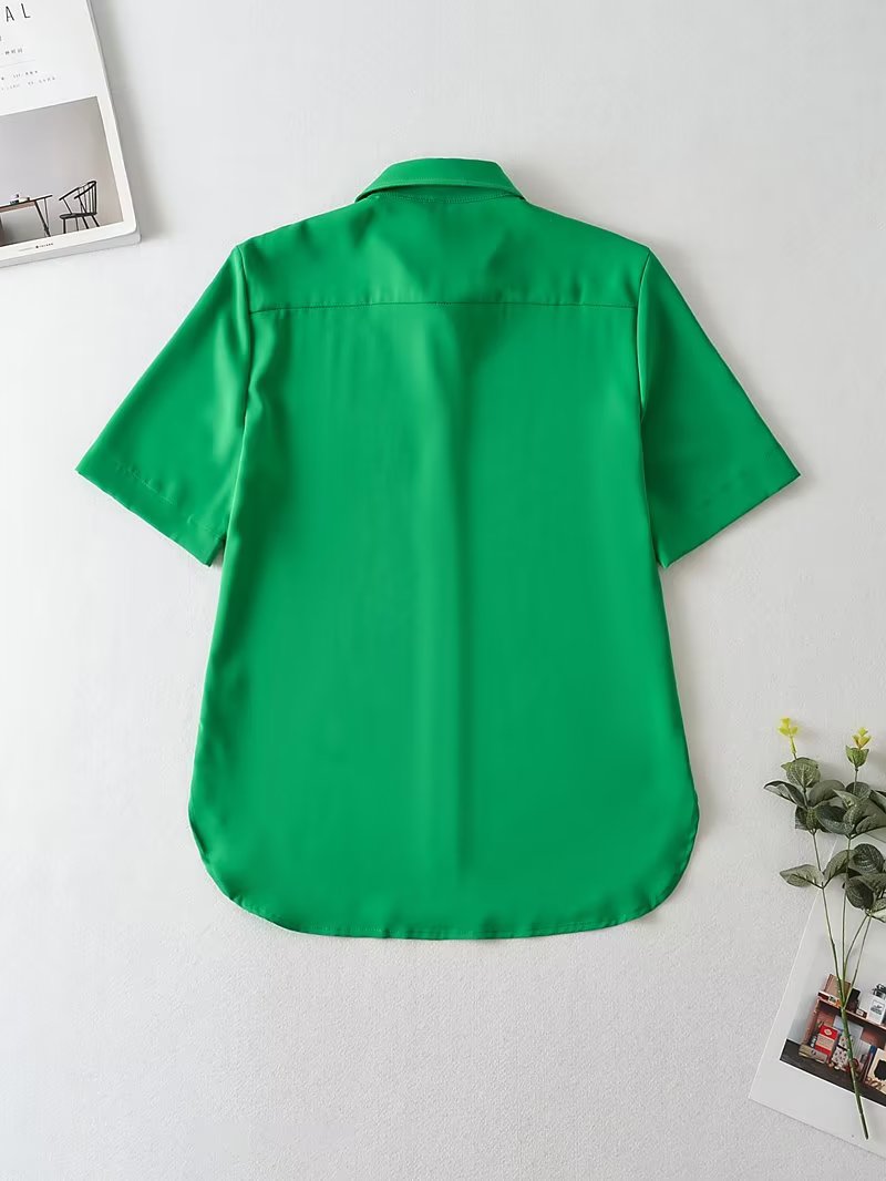 Short Sleeve Collared Blouse